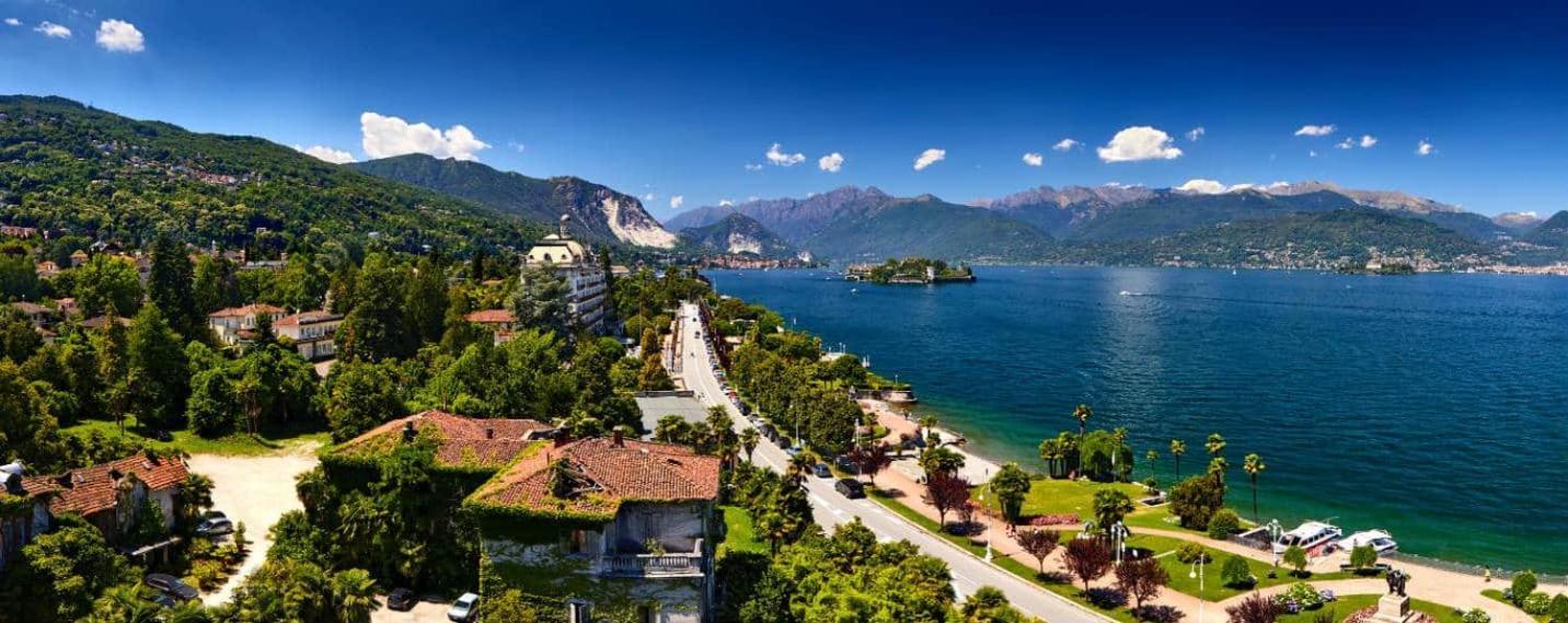 Breathtaking Lake View In The Heart Of Stresa Apartment Exterior photo